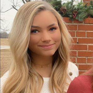 Meet your Posher, Madeline